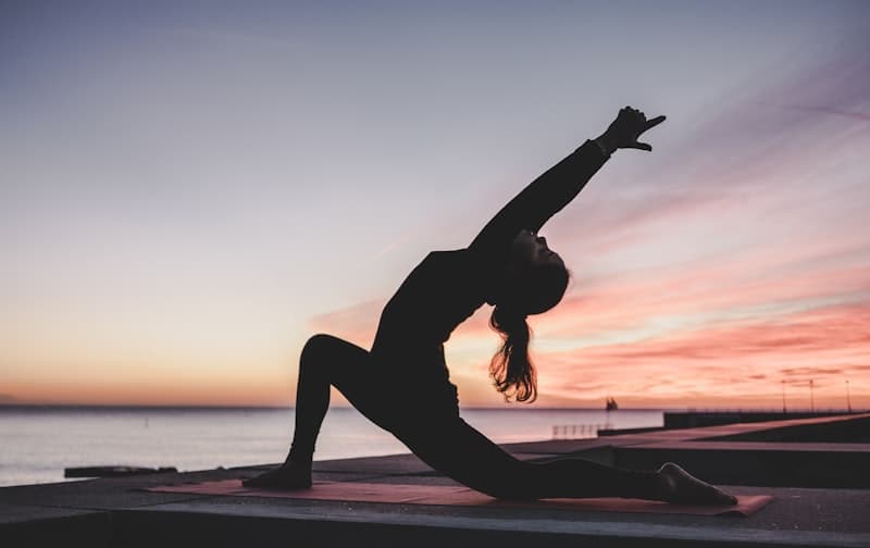Healthy U Fitness Guide - Online vs Offline Fitness Classes: Choosing Your Ideal Routine